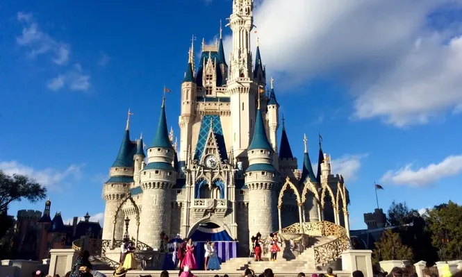 Disney y una denuncia por rastreo de niños