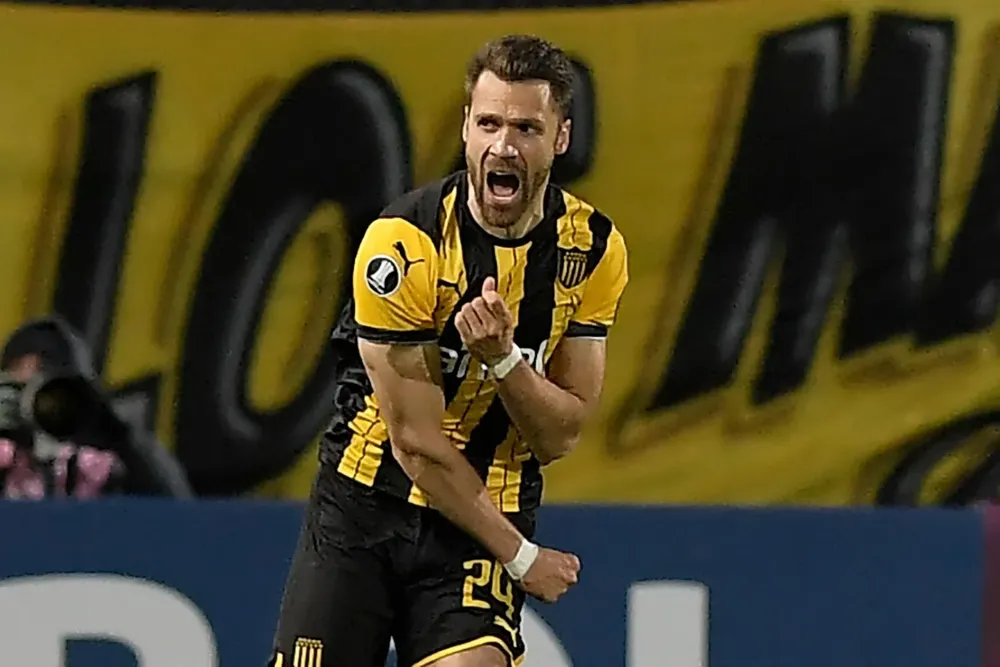 Gary Kagelmacher volverá a la titularidad en Peñarol ante Sporting Cristal