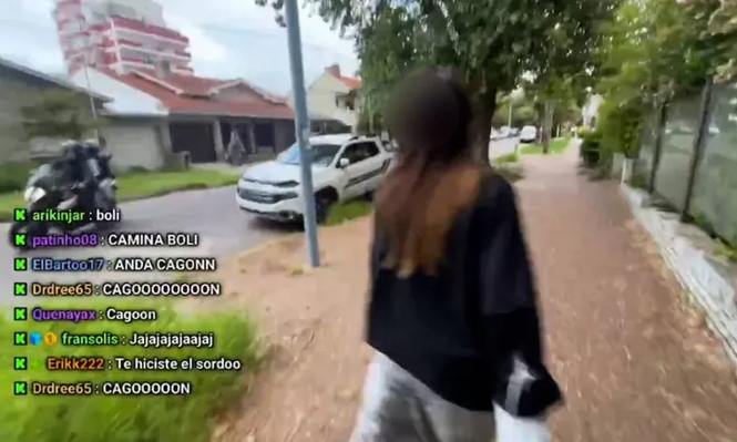 Un streamer fue asaltado por motochorros armados mientras transmitía en vivo en Mar del Plata