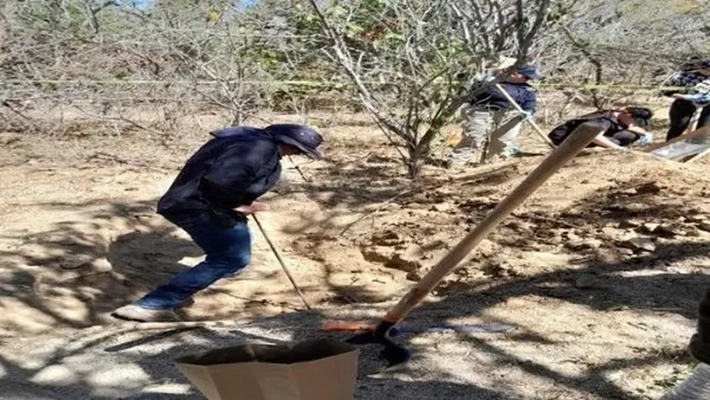 La Comisión Estatal de Búsqueda de Personas informó que el hallazgo se produjo después de una denuncia anónima.