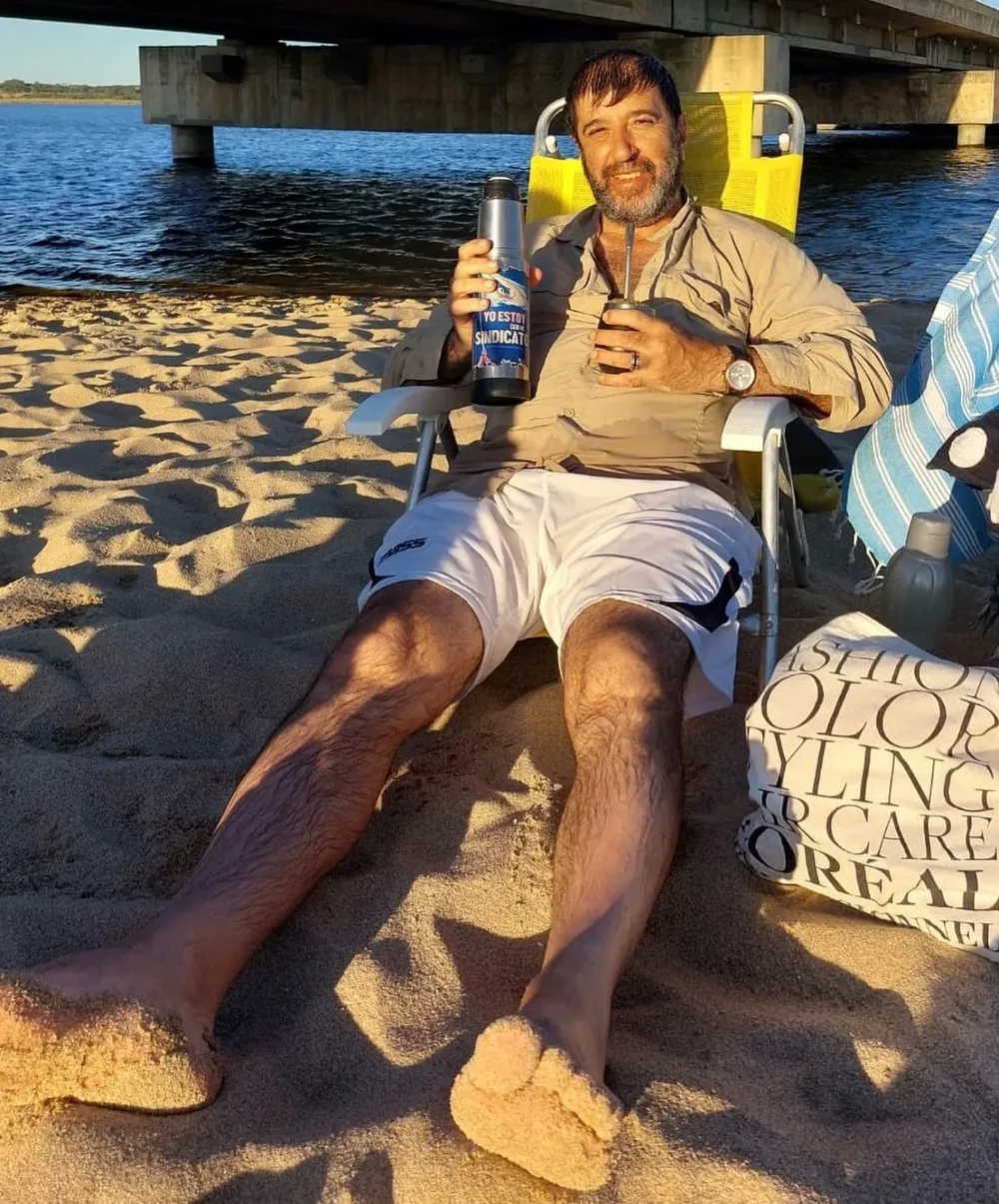 Fernando Pereira disfrutando de sus vacaciones en José Ignacio