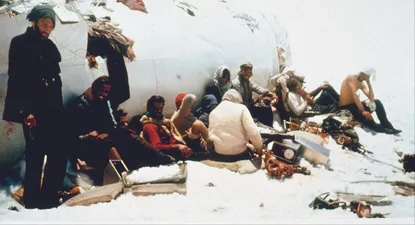 El avión de la Fuerza Aérea de Uruguay impactó con una montaña en la cordillera de los Andes.