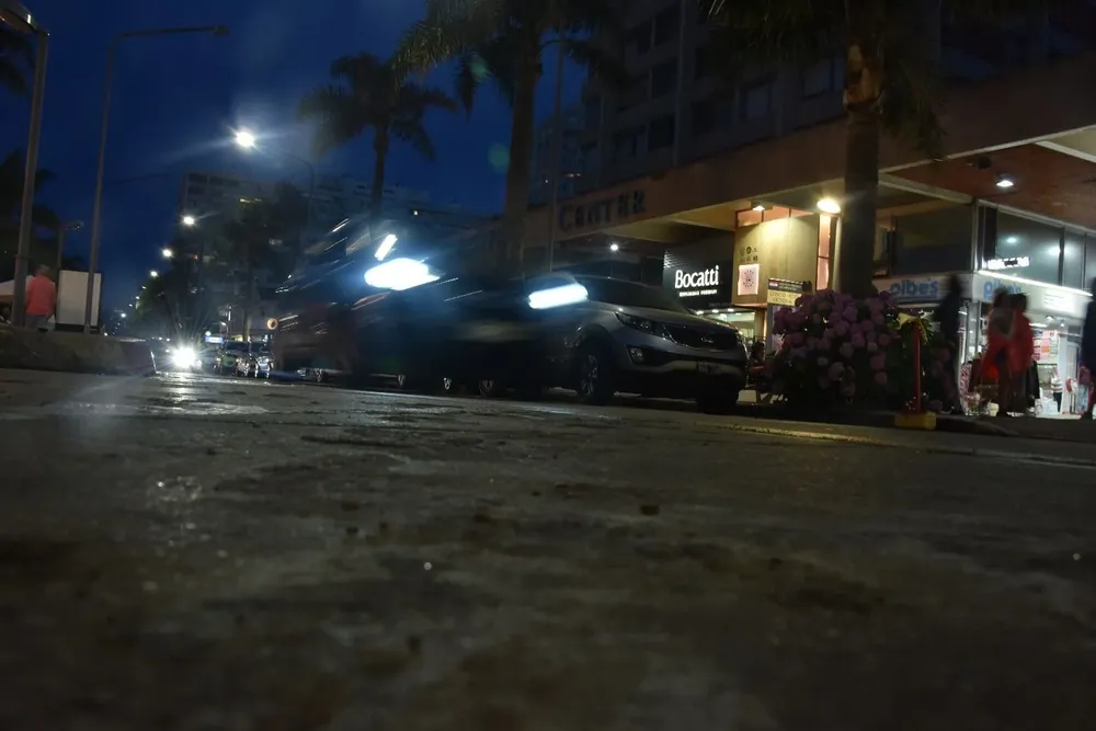 La música alta de los autos estacionados es una de las quejas recurrentes entre vecinos del Muelle de Mailhos