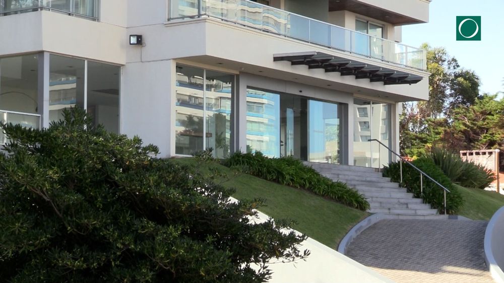 El apartamento de la polémica entre Valeria Lynch y Cau Bornes