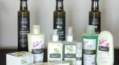 Productos cosméticos en base a aceite de oliva de Olivares Salteños