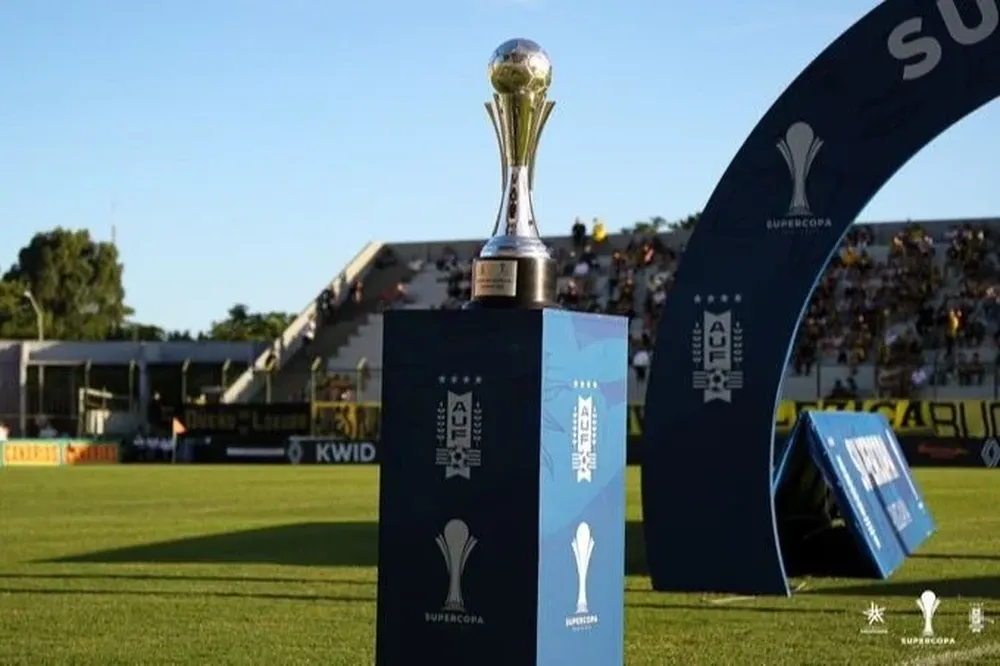 Final de la Supercopa Uruguaya 2022 entre Plaza Colonia y Peñarol