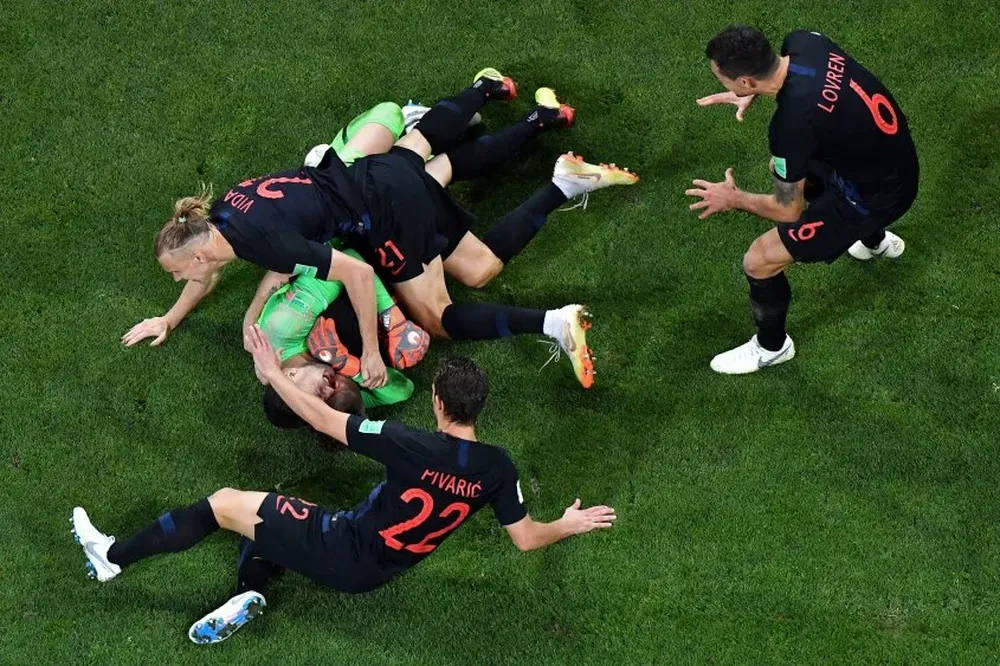 El festejo croata, 20 años después regresan a semifinales