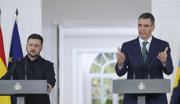 Pedro Sánchez y Volodomir Zelenski dan una conferencia de prensa en España. EFE