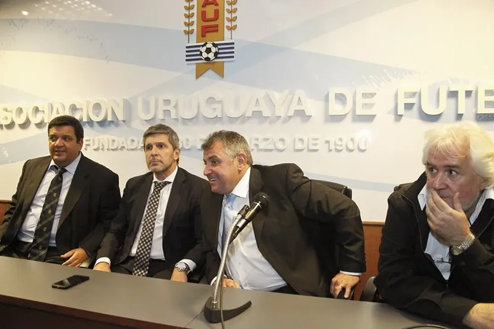 Nuevo ejecutivo de AUF: Barrera, Balbi, Valdez, Pastoriza