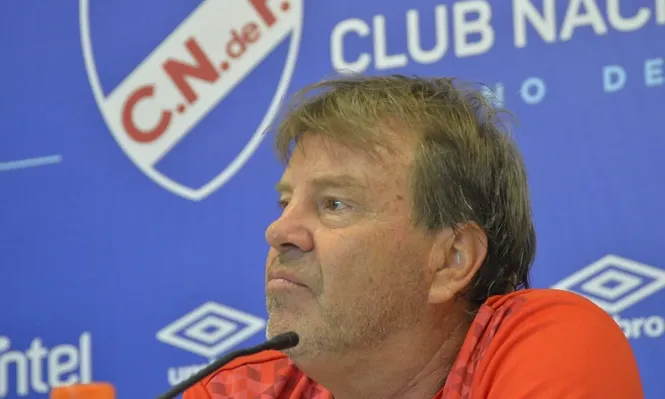 Ricardo Zielinski cuando dirigió Nacional