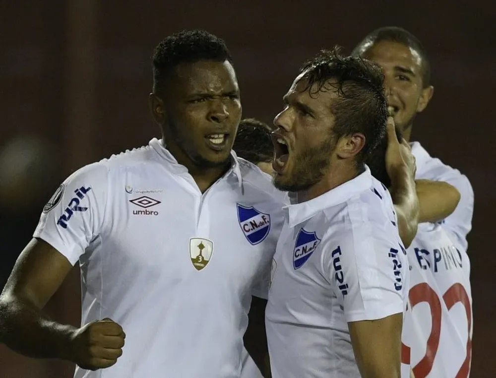 Hugo Silveira y Álvaro Tata González