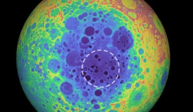 La misteriosa masa enterrada en la cara oculta de la Luna