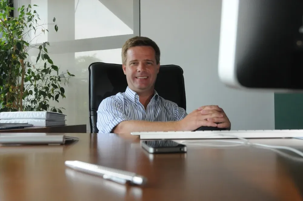 Javier Vázquez en su oficina