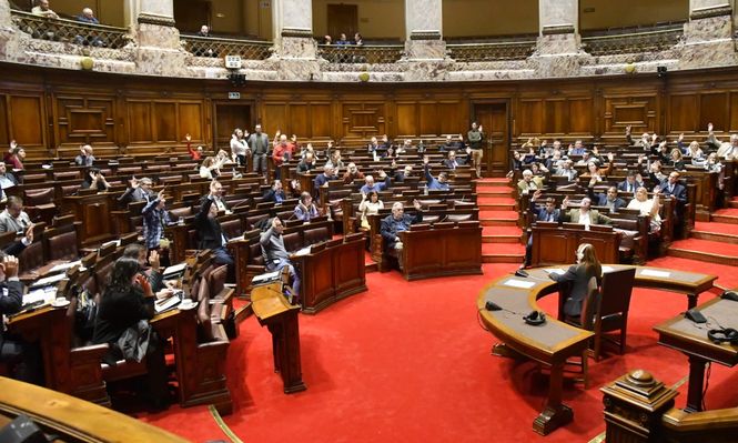 Obligados a negociar: paridad entre FA y partidos de la coalición abren escenarios de Parlamento sin mayorías