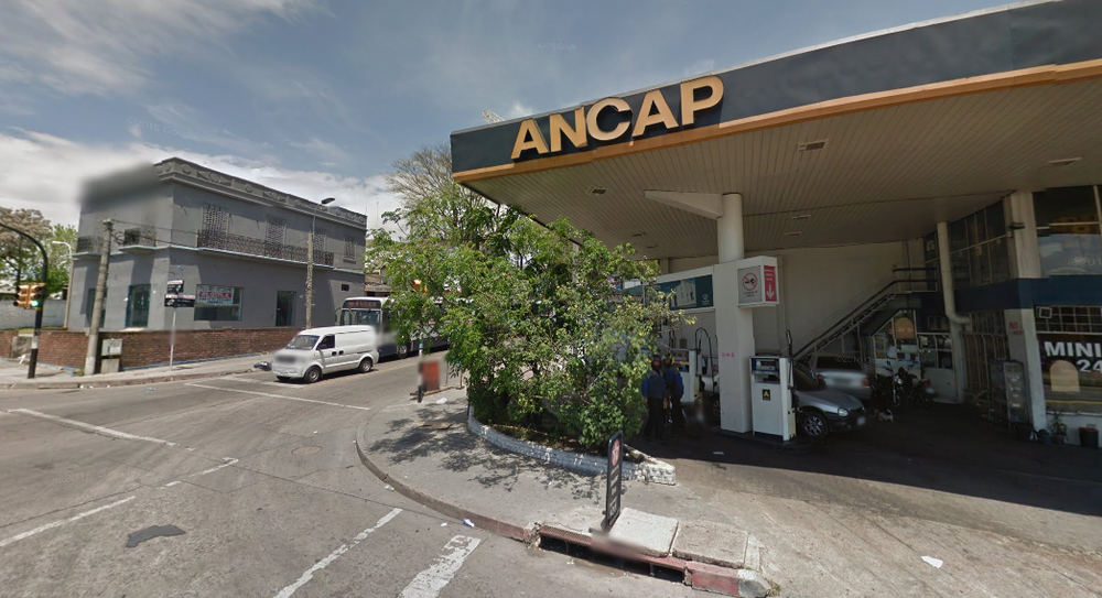 Estación Ancap de Propios y Burgues donde ocurrió el hecho. (Archivo)