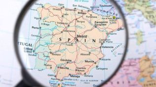 Nacionalidad española por Ley de Nietos: el único apellido capaz de darte el documento en 2025, ¿por qué?