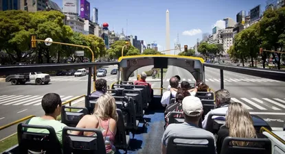 Viajes de uruguayos al exterior cayeron 25% en lo que va del año