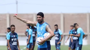 Sebastián Abreu, como director técnico, marcha primero con Universidad César Vallejo de Perú