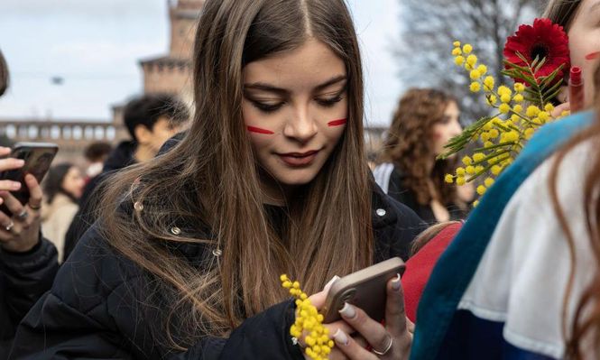 No he conocido a ningún adolescente que diga: Nos encantan los teléfonos, son buenos para nosotros: Jonathan Haidt, autor de La generación ansiosa