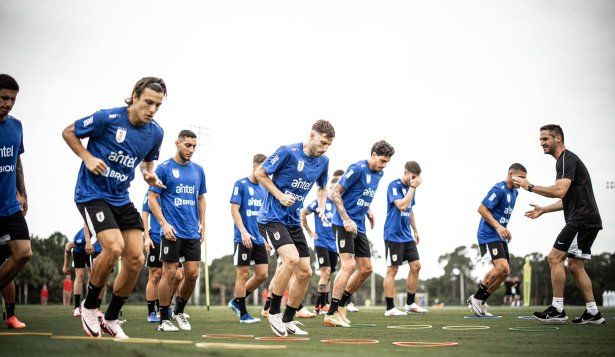 Práctica de la selección uruguaya este domingo en Palm Beach