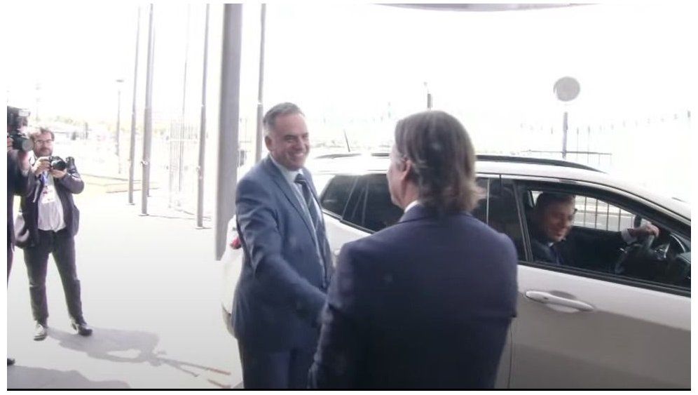 Qué nave eh, ya arrancaste mejor que yo: el chiste de Lacalle a Orsi y el retruque del presidente electo