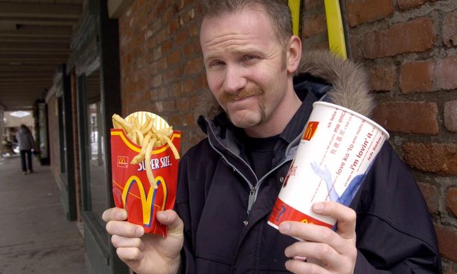 El director Morgan Spurlock, que comió McDonalds por un mes para Super Size Me, murió de cáncer a los 53 años