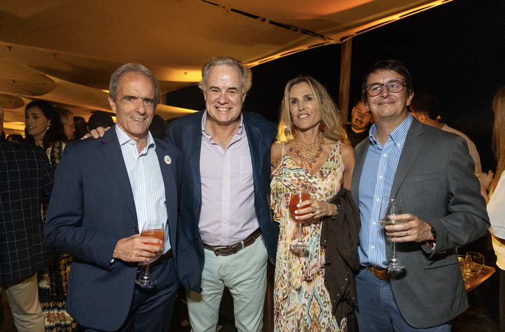 Raúl Bairo, Paulo Larraim, Bernardita Montes, José Miguel Diez.