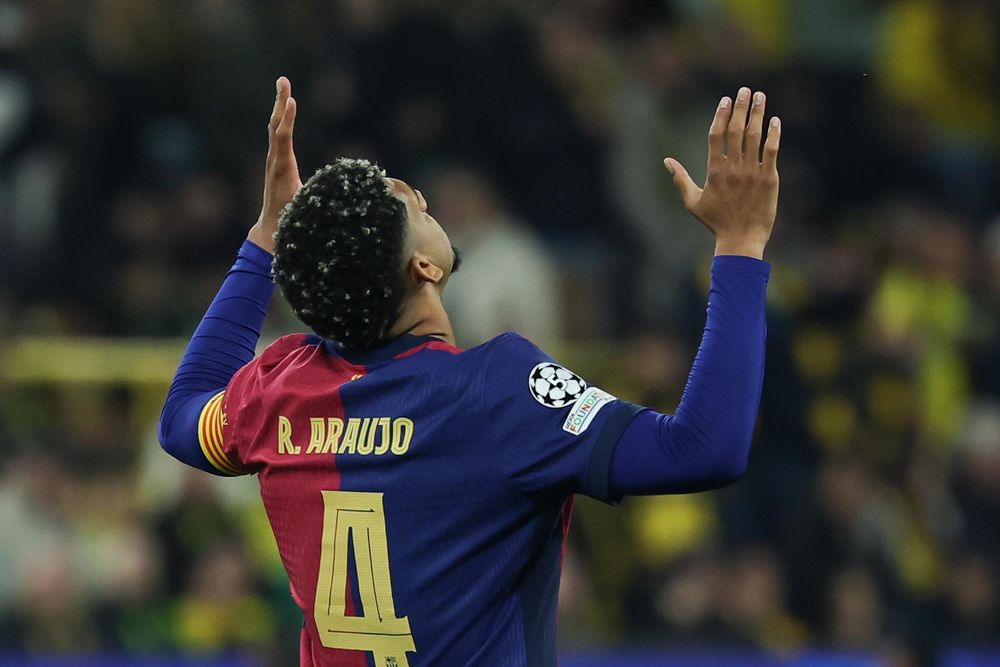 Ronald Araujo tras el partido en Dortmund