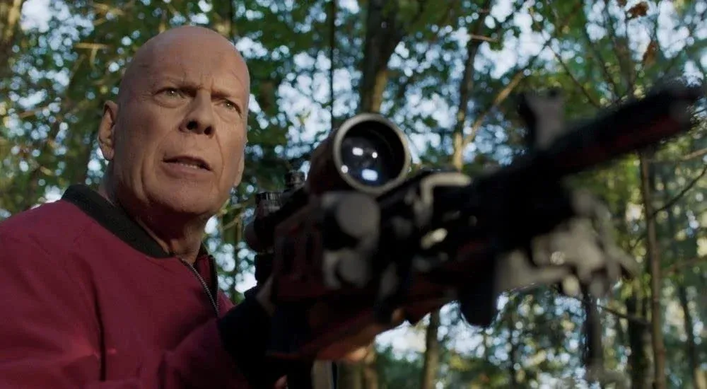 Bruce Willis en Apex, una de sus nominadas a los Razzie