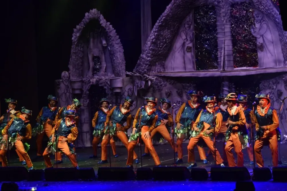 Aristophanes ganó el premio al mejor conjunto musical.