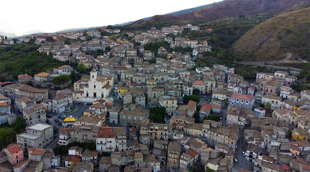 Lungro, el pueblo de Italia que tiene su propia yerba y fiesta del mate.&nbsp;