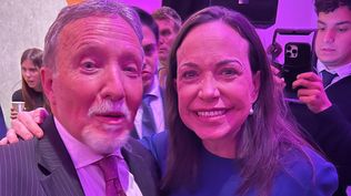 El régimen de Maduro está agotado, dice el diplomático argentino que estuvo con María Corina Machado en Oslo