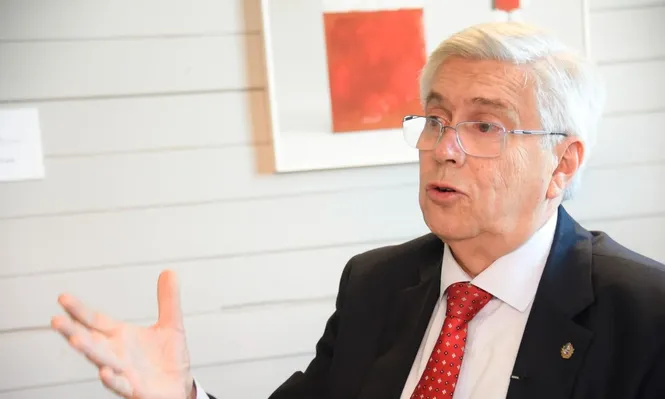 Tabaré Viera, ministro de Turismo