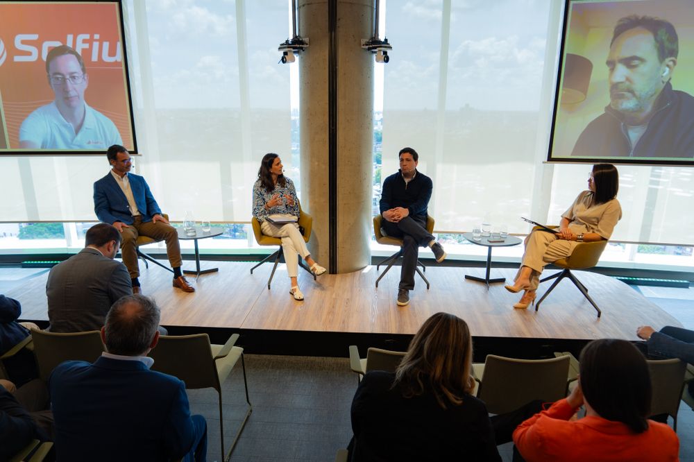 Andrés Friedman, Rodrigo del Campo, Cecilia Correa, Rodrigo Alonso, Malena Castaldi, Fernando Schaich. Biomasa, energía eólica y solar, SUMMIT energía 2025.