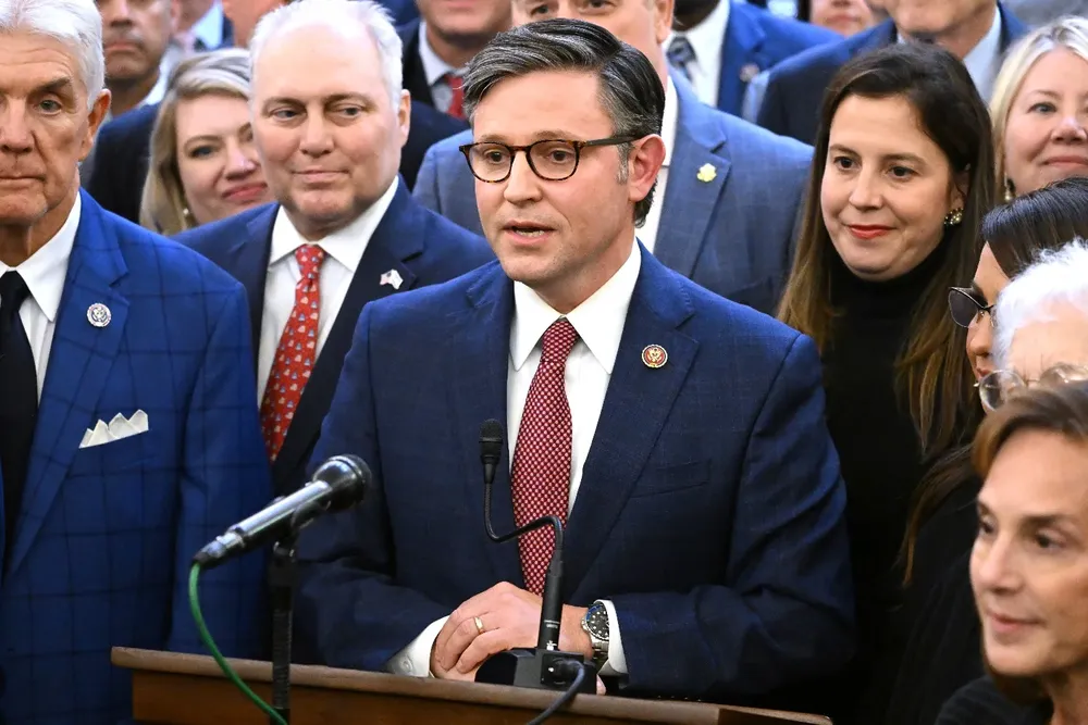 Mike Johnson, inexperto republicano de Indiana, candidato a presidir la Cámara de Representantes