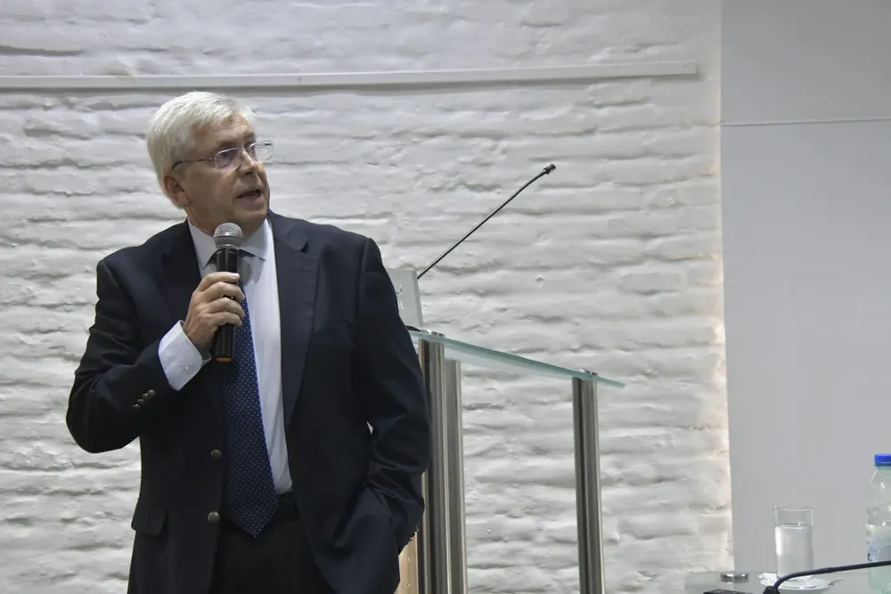 Tabaré Viera estaría a favor de que, quien visite, pueda “comprar y consumir de igual manera que los uruguayos” (foto archivo)