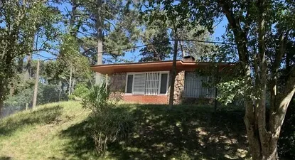El terreno tiene una superficie de 952 metros cuadrados y 41 decímetros, con 83 edificados.