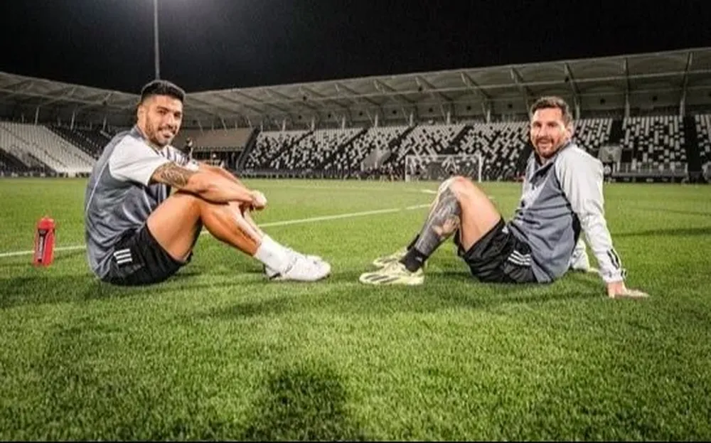 Suárez y Messi en Arabia