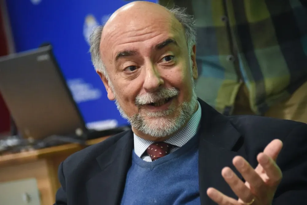 Mieres presentará las pautas salariales a los trabajadores en el Consejo Superior Tripartito, a las 16:00