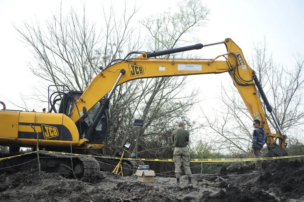 Excavaciones en el Batallón N° 13
