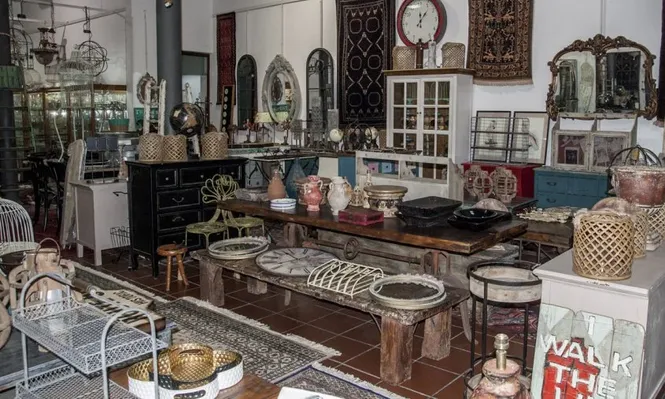 El salón de subastas de Bavastro e hijos, en la calle Misiones 1365