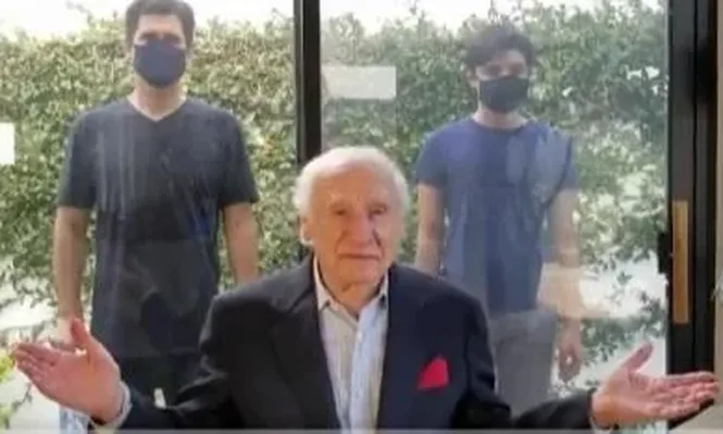 Los divertidos videos con los que Mel Brooks apoya a un candidato presidencial