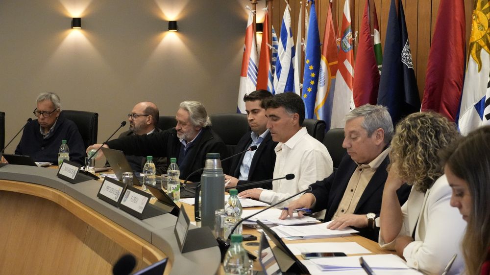 Carlos Enciso preside el Congreso de Intendentes.