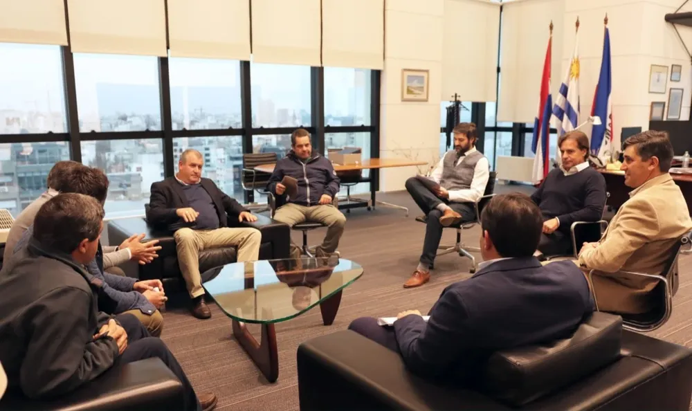 La reunión de los productores de leche con el presidente, en Torre Ejecutiva.