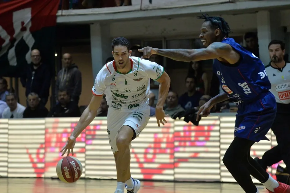 Marcos Mata, 10 puntos, 5 rebotes y 3 asistencias