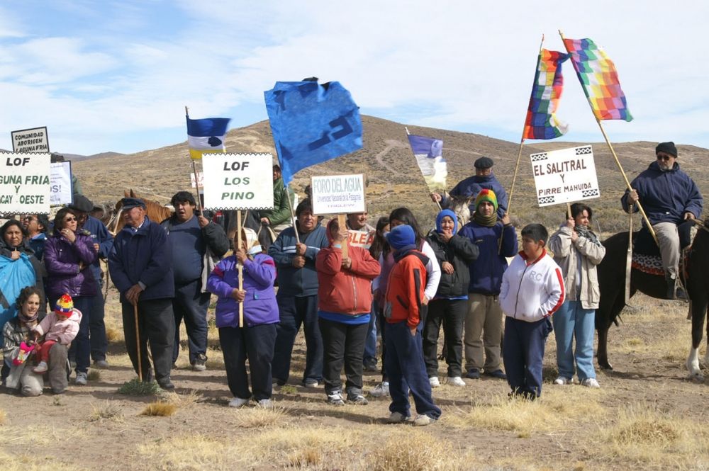 El Gobierno eliminó el Programa de Fortalecimiento Comunitario, que otorgaba subsidios a comunidades indígenas para asesoramiento legal en conflictos territoriales.