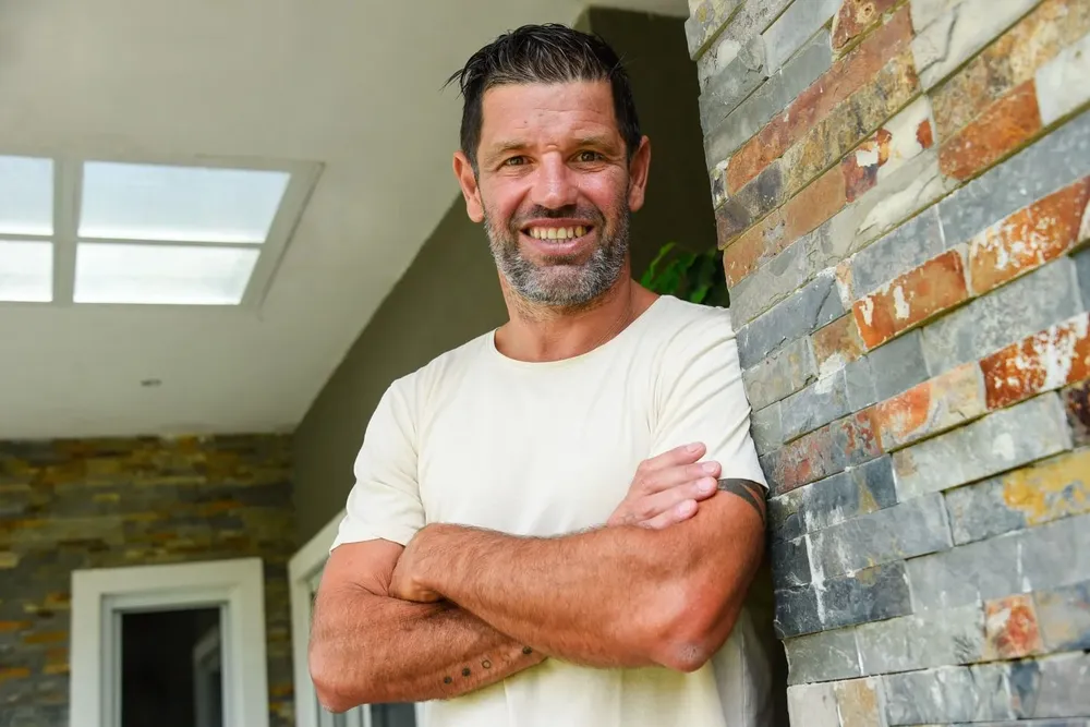 Antonio Pacheco en su casa, hoy vive una vida diferente