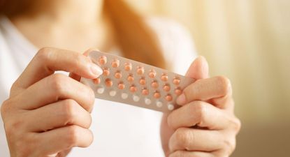 Los anticonceptivos hormonales tienen funciones que van más allá del simple control de la natalidad.
