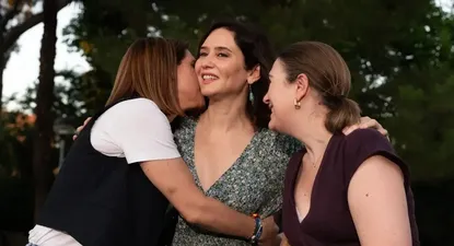 Isabel Díaz Ayuso, en Alcalá de Henares, durante un acto junto a las dirigentes del PP Marta Rivera de la Cruz y Judith Piquet.