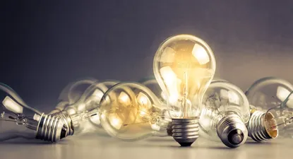 Las tarifas de la luz continúan subiendo de precio.